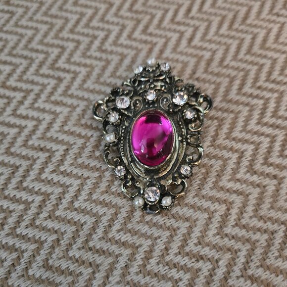 Vintage Style Brooch - Picture 1 of 3
